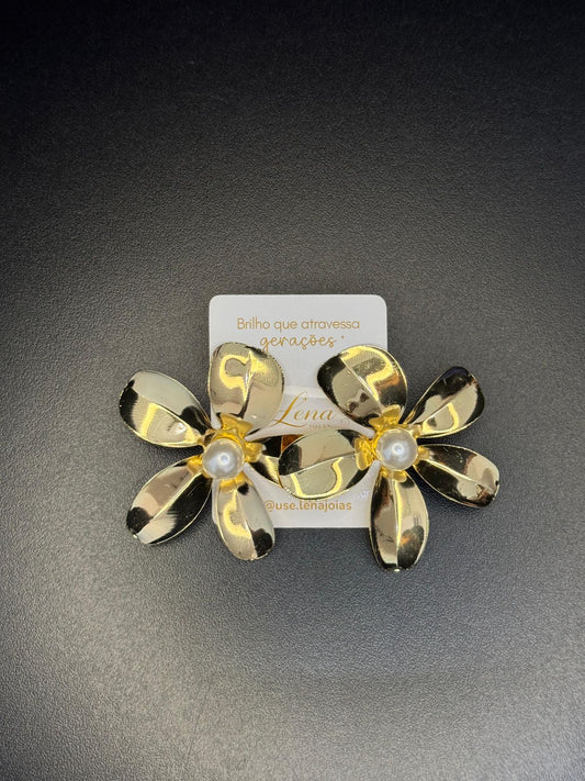 brinco orgânico de flor
